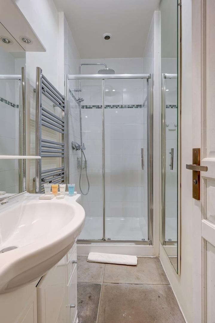 372 Suite Saulnier 2 - Superbe Appartement A Париж Экстерьер фото